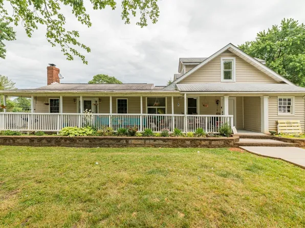 210 Pine Haven Dr, Lynchburg, VA 24502