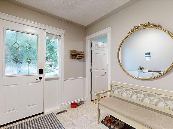 5th image of 3107 Andreychuk PLACE E
