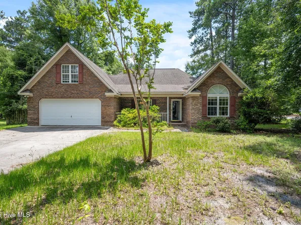 901 Wood Ridge Court SE, Leland, NC 28451