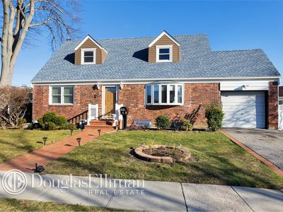 9 Harold Rd, Plainview, NY, 11803
