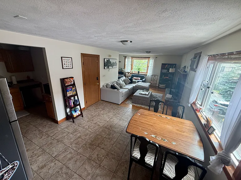 30 Prescott St #2 — Photo 5