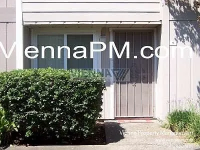 7032 Fair Oaks Blvd — Photo 2