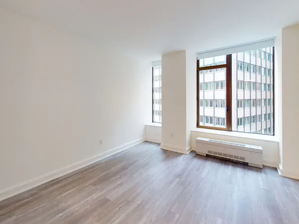 10 Hanover Square image 2 of 9