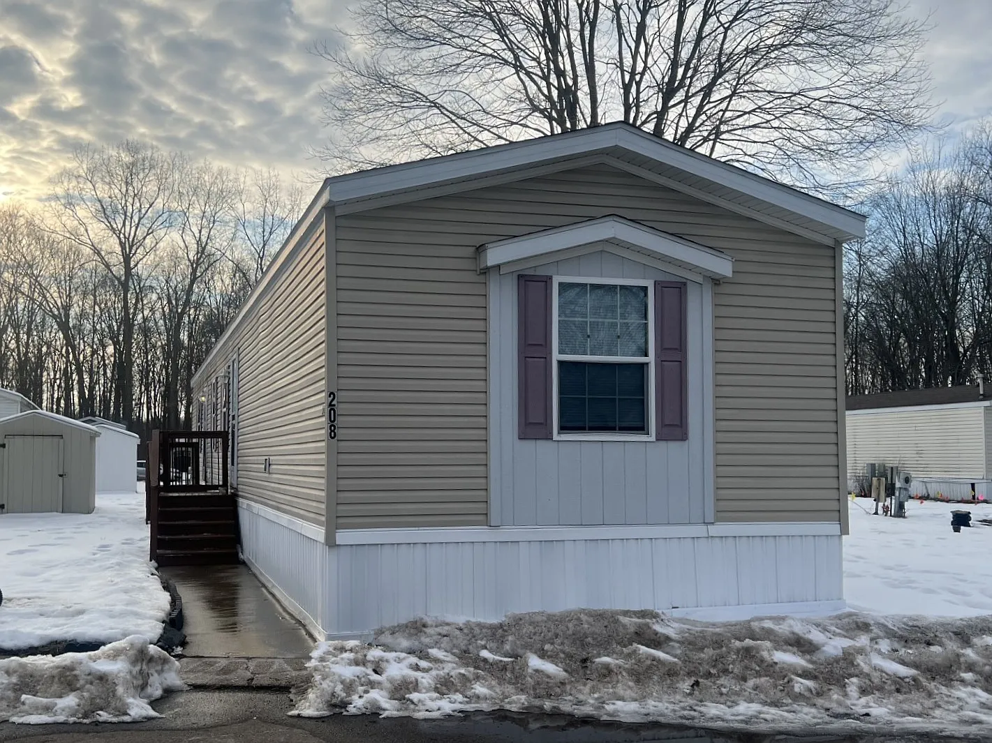 51074 Mott Rd Trailer 208 photo 1