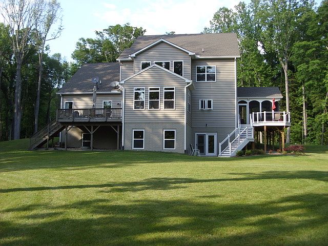 2nd image of 348 Marlborough Point Rd