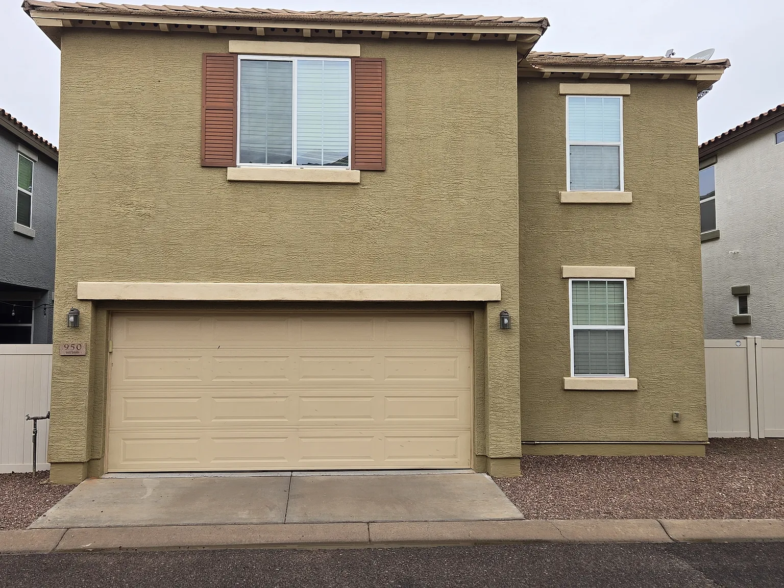 950 S Wallrade Ln - 1 — Photo 2