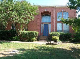 2516 Country Club Dr W, Irving, TX 75038