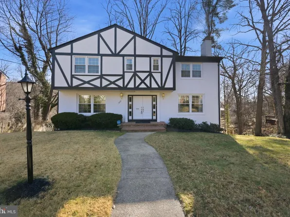 2827 Ellicott St NW, Washington, DC 20008