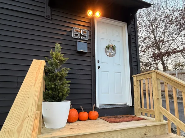 69 Winchester St, Providence, RI 02904
