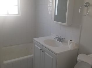 16437 California Ave, Paramount, CA 90723