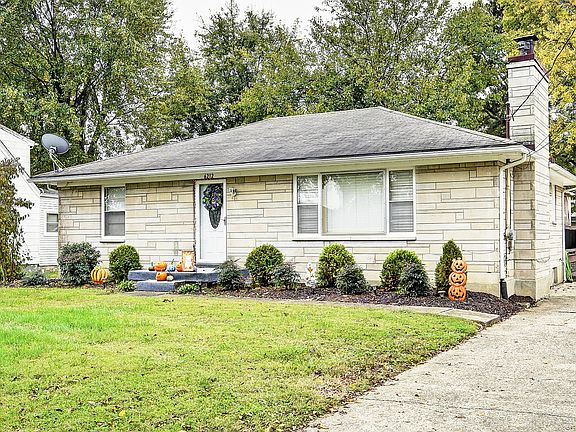3rd image of 6212 Bethany Ln