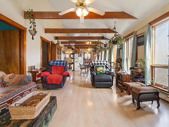 5th image of 2443 Carmel Road N