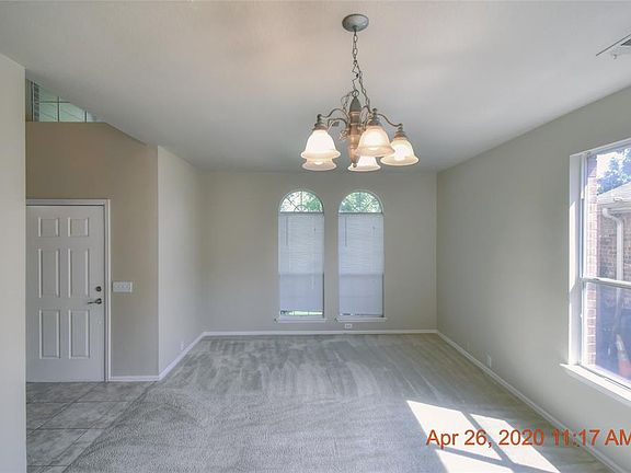 3rd image of 2505 Stonewall Ln