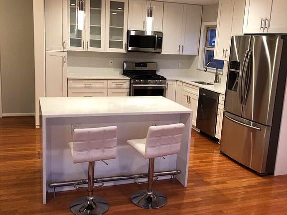 4th image of 6314 Shiplett Blvd