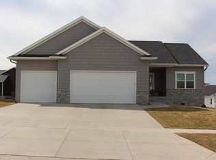 1165 Sunrise Dr, Ely, IA 52227