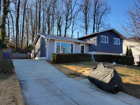 7421 McWhorter Pl, Annandale, VA 22003
