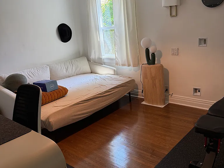1082 Meadowbrook Ave — Photo 18