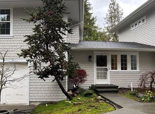 14444 Sunrise Dr NE, Bainbridge Island, WA 98110