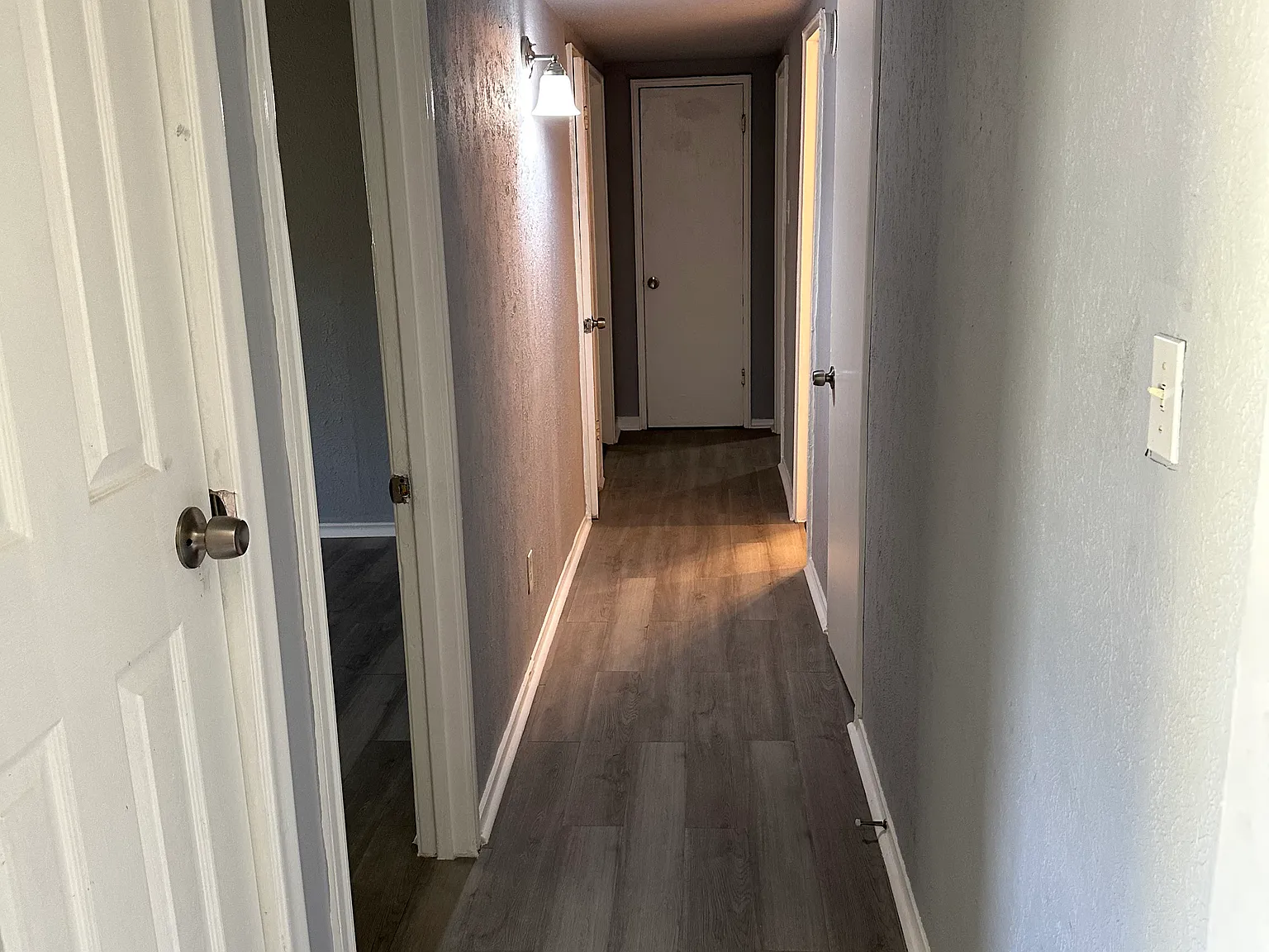 3 bed, 921 sqft, $1,600 — Photo 2