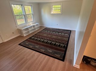 11354 Valley View Rd APT 4, Northfield, OH 44067