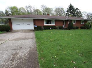 20 Base Dr, Painesville, OH 44077