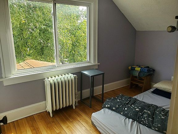 4th image of 3910 29th Ave S