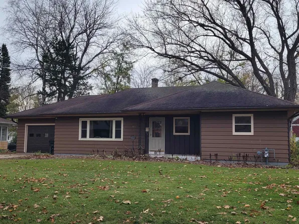 522 Dodge Ct, Lake Mills, WI 53551