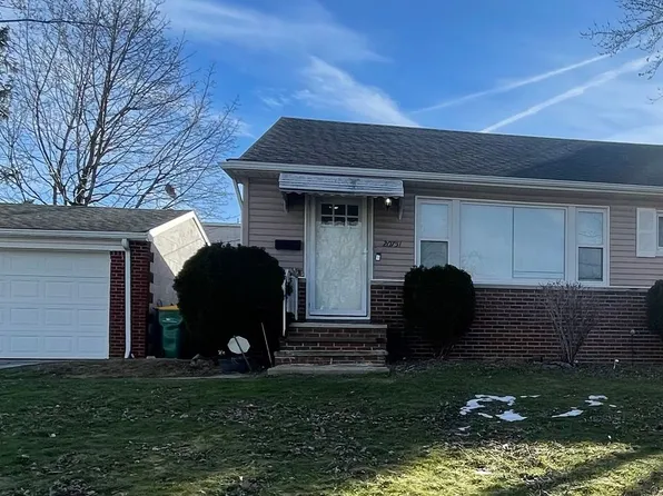 20751 Bowling Green Rd, Maple Hts, OH 44137