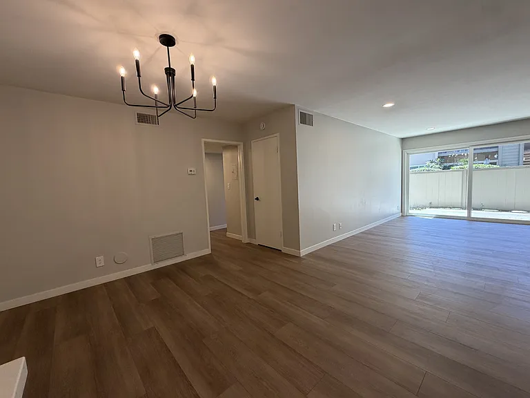 25715 Hogan Dr #B1 — Photo 6