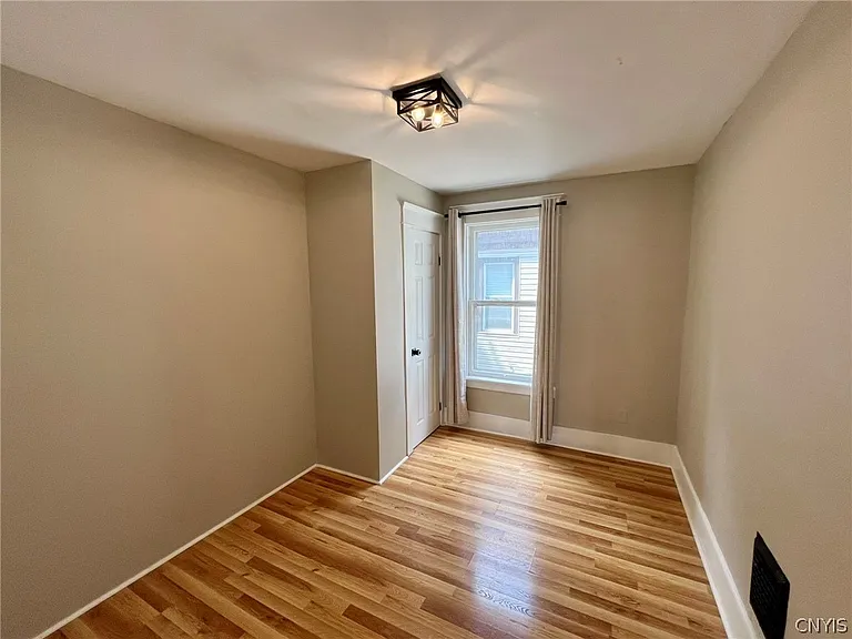 101 Lowell Ave #101 — Photo 13