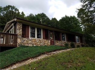 2465 Walnut Creek Rd, Marshall, NC 28753