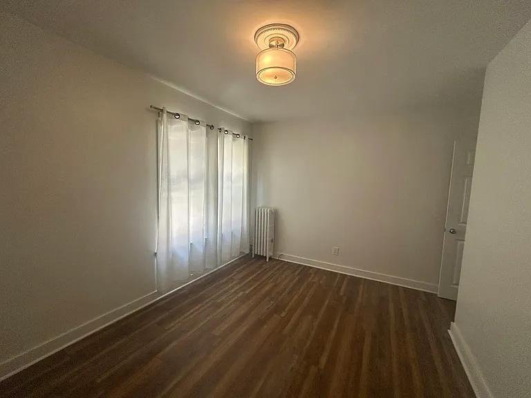 17591 Roselawn St — Photo 9