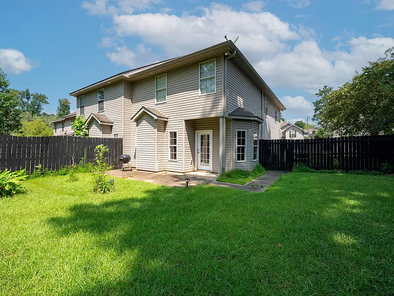 1813 Saint Charles Way — Photo 26