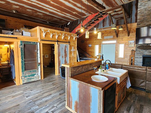 5th image of 900 County Road 1280