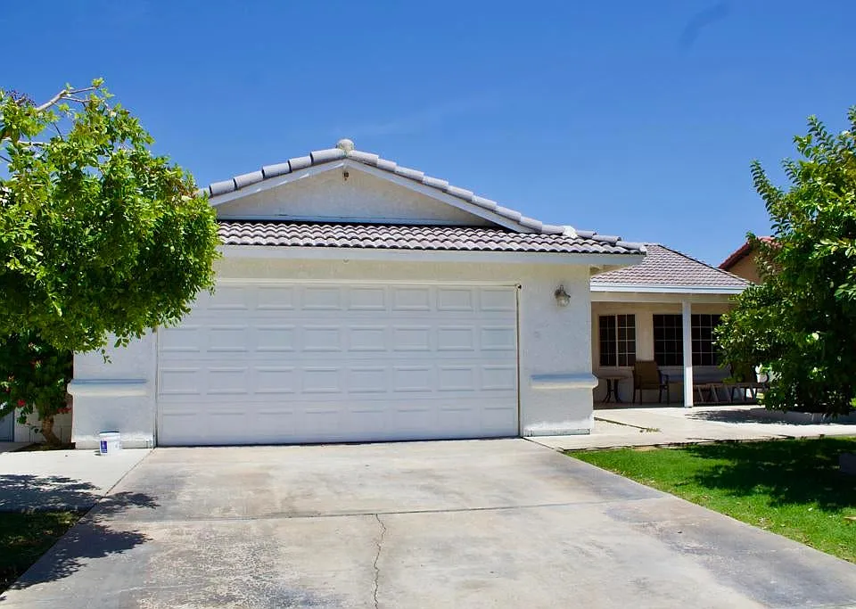 30650 Avenida Del Yermo