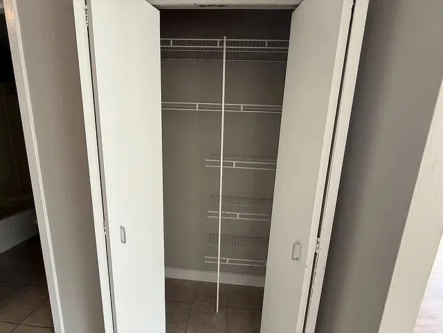 Studio, 1.0 bath, 555 sqft, $2,233 — Photo 4
