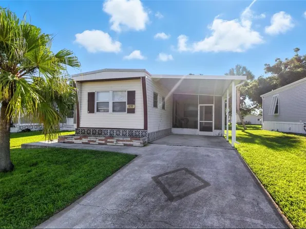 5733 Holiday Park Blvd, North Port, FL 34287
