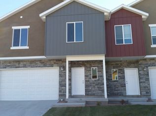 83 S Walker Ln, North Salt Lake, UT 84054
