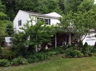 5 Autumn Ln, West Sand Lake, NY 12196