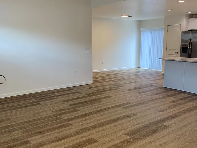 2382 S Clovis Pl — Photo 4