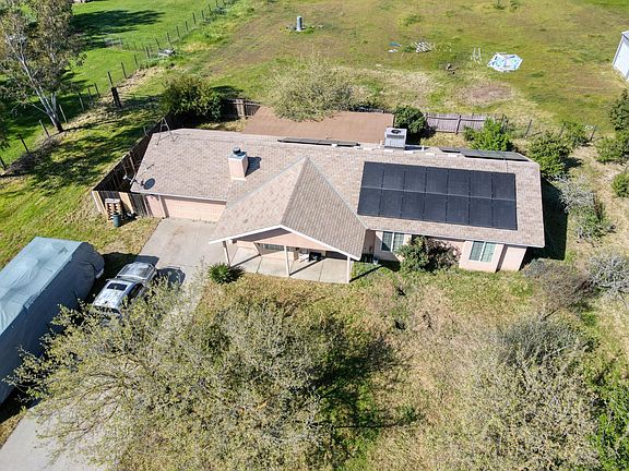 4th image of 19650 Oakhill Rd