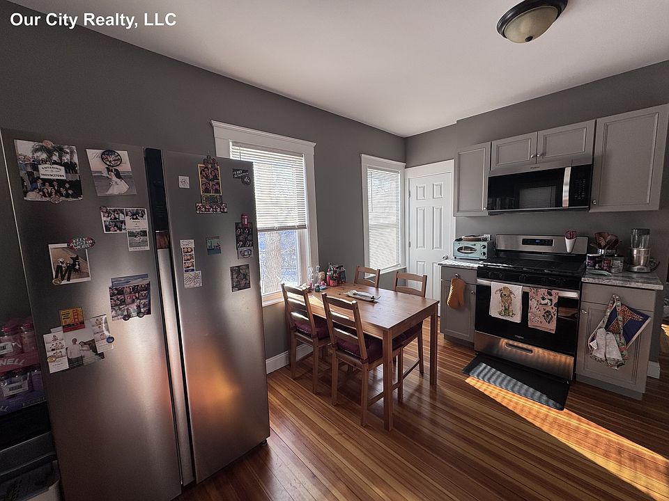 1st image of 15 Taft St Floor 1