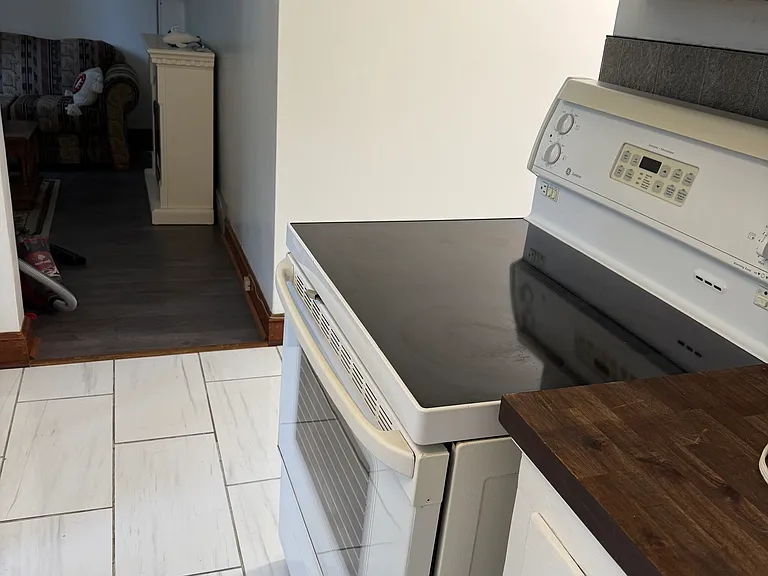 69 Whittaker St #2 — Photo 22