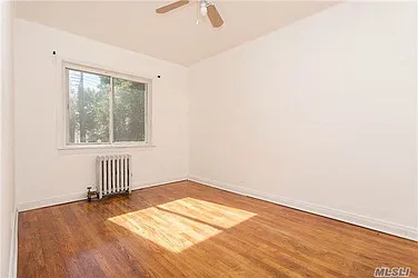 1749 Dekalb Avenue  image 1 of 13