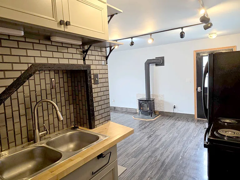 107 Franklin St #C0 — Photo 18