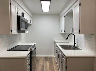 175 NE Fern Ct APT 5, Dallas, OR