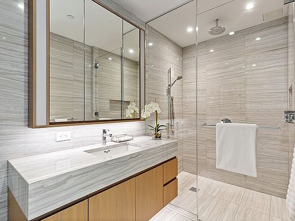 5th image of 50 West St APT 15B