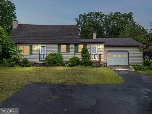 1584 N Keim St, Pottstown, PA 19464