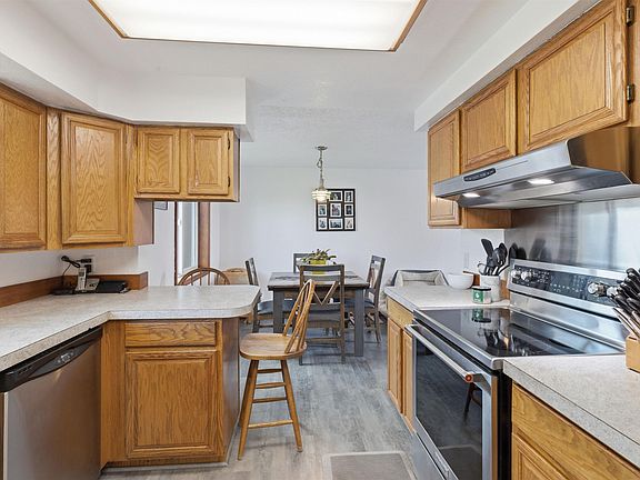 5th image of 801 E Valleyview Ave