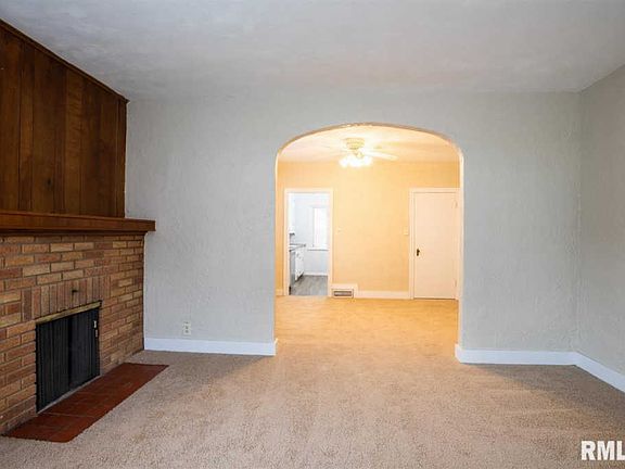 5th image of 2318 W Callender Ave